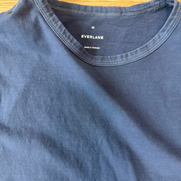Everlane Men's premium weight relax crew tee - Picture 3 of 5